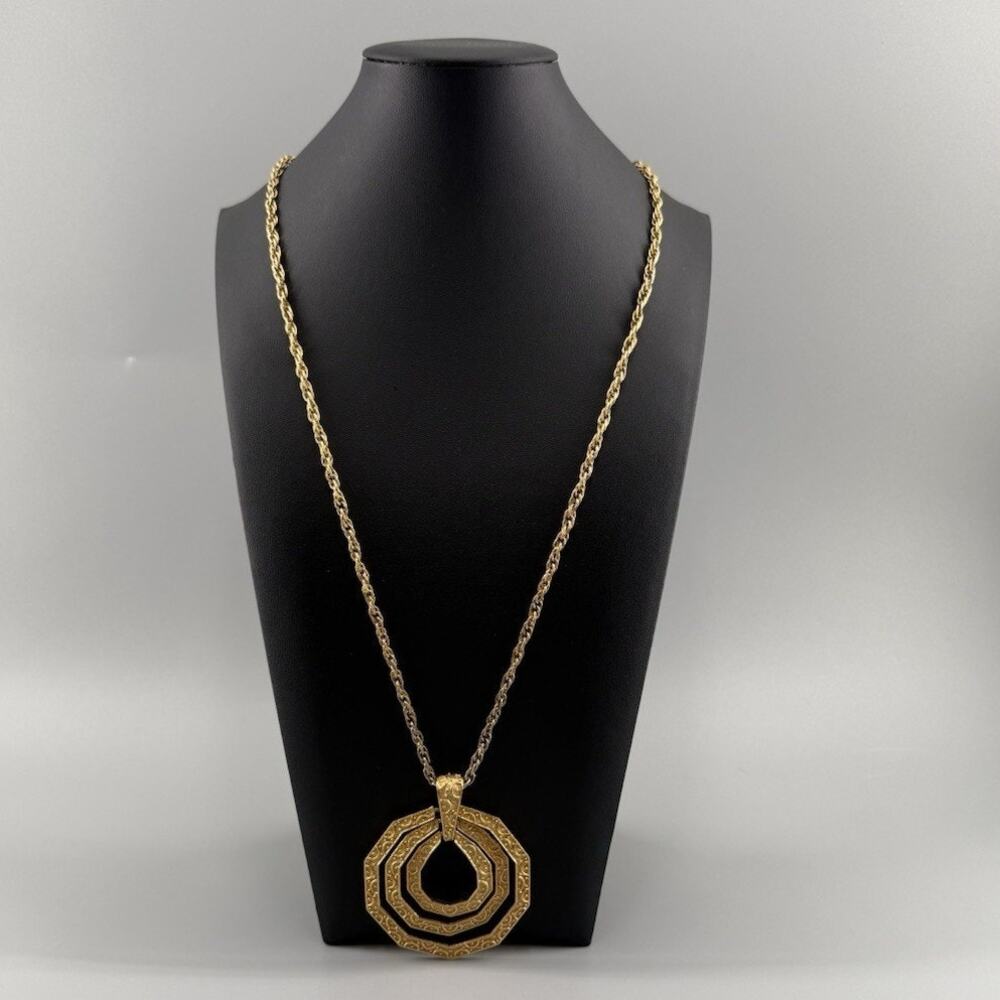 Vintage Crown Trifari Gold Tone Modernist Geometric Textured Pendant Necklace